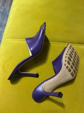 Size 39 beautiful Bottega Veneta Violet Leather Square Toe Mule Heels